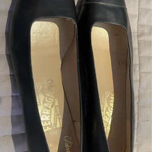 Salvatore Ferragamo Vara leather pumps
